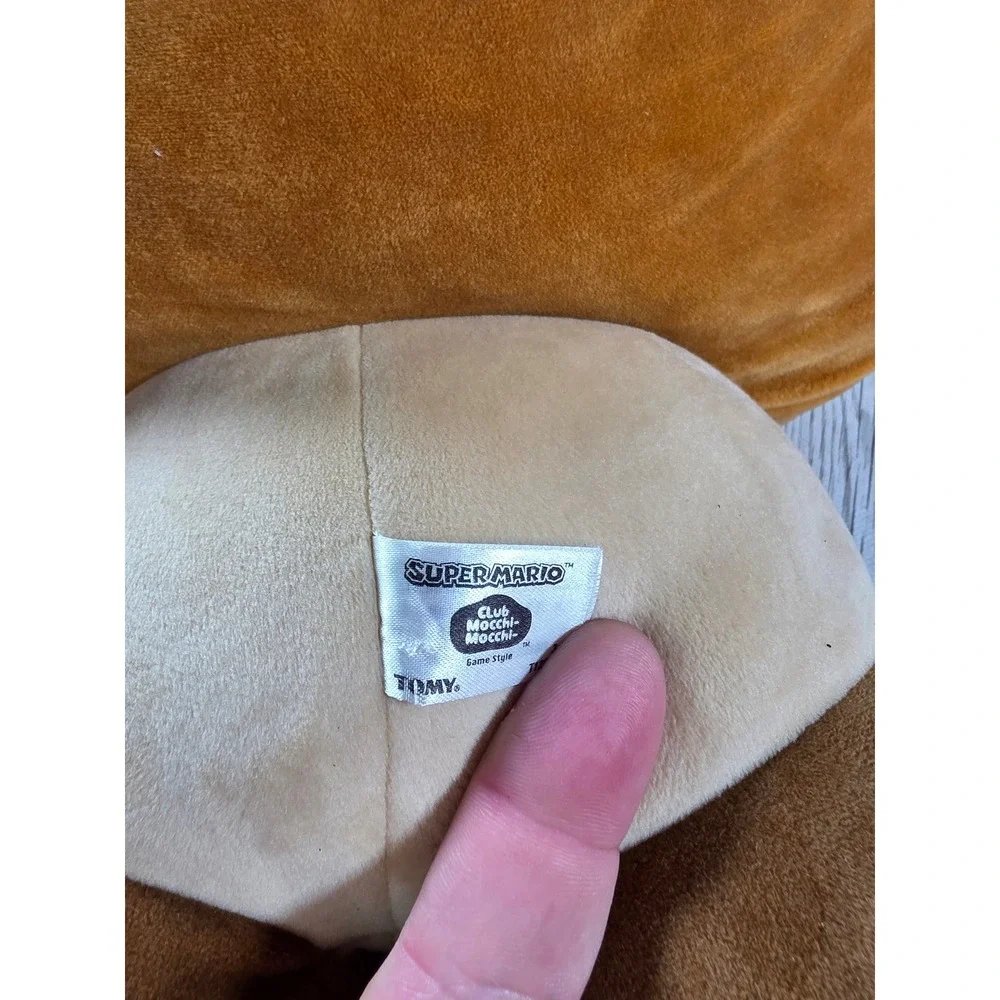 Nintendo Super Mario Goomba Club Mocchi Mocchi Mega Plush Tomy Brown Stuffed Toy
